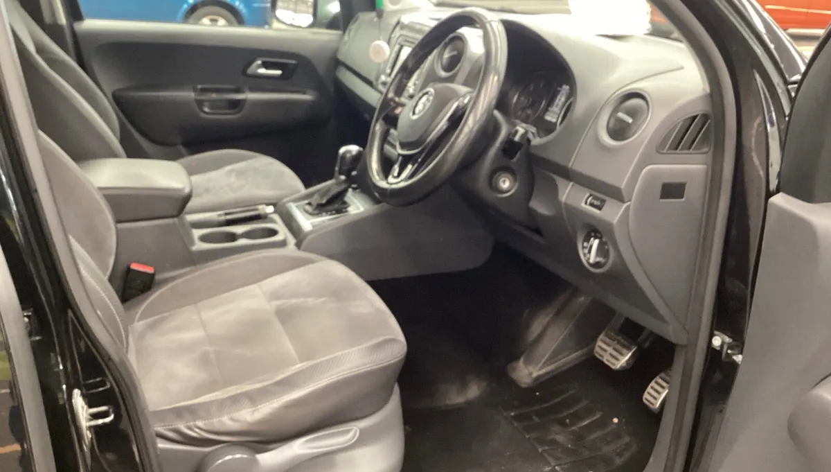 2015 Volkswagen Amarok 2.0TDI Automatic, - Image 3