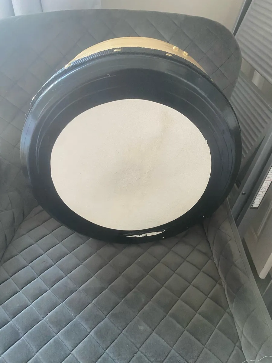 Bodhràn 16 inch tuneable - Image 1