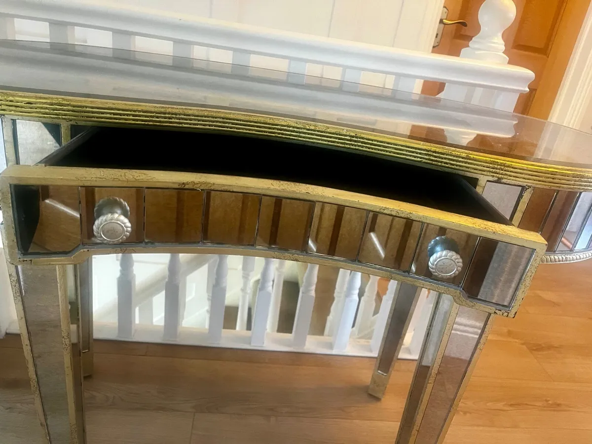Console table - Image 3