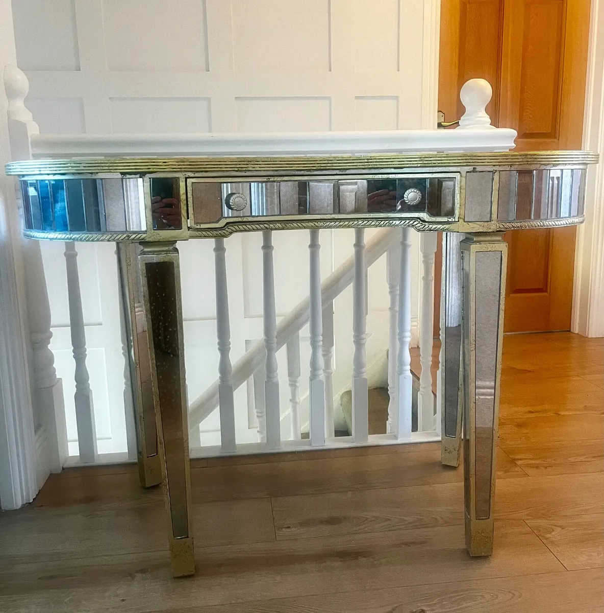 Console table - Image 1