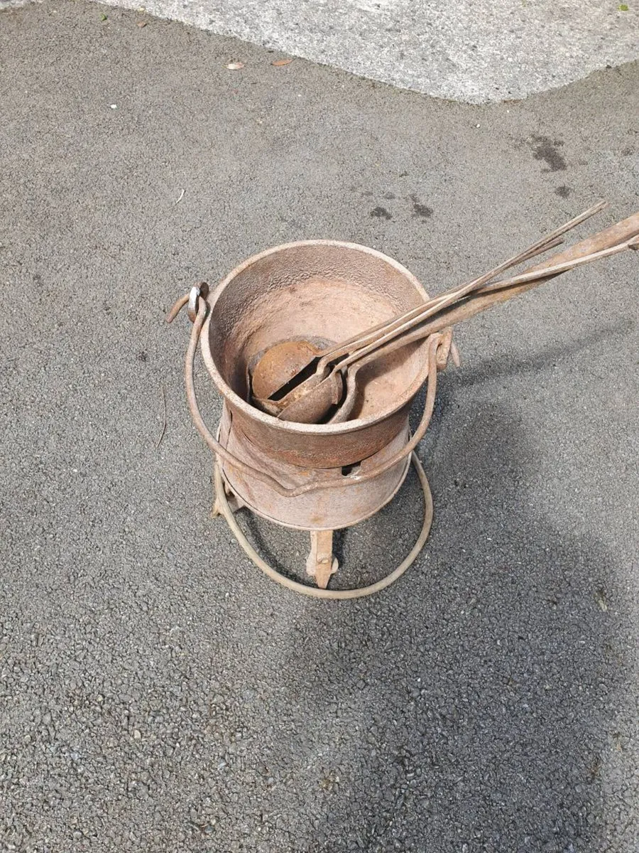 Tools - Image 1