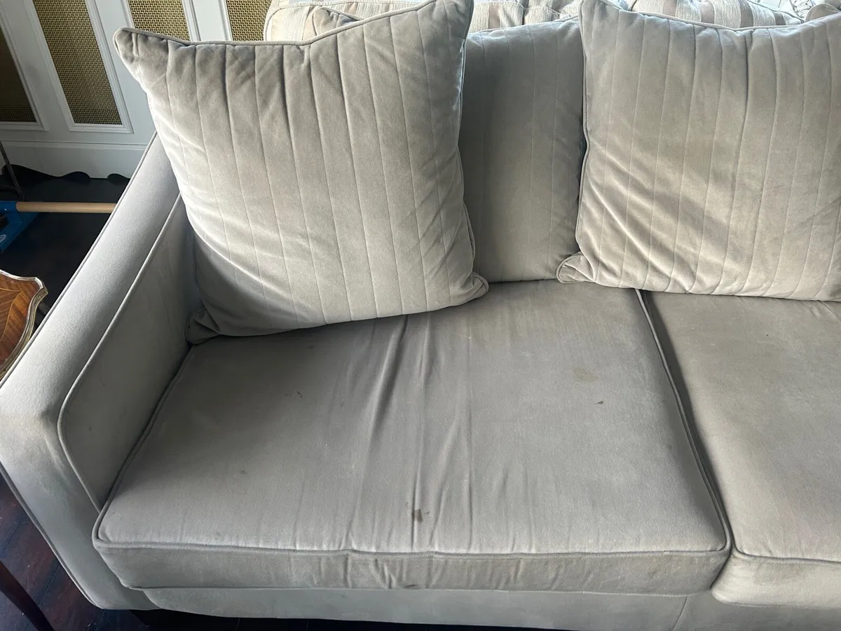 4 seater sofa - Image 3