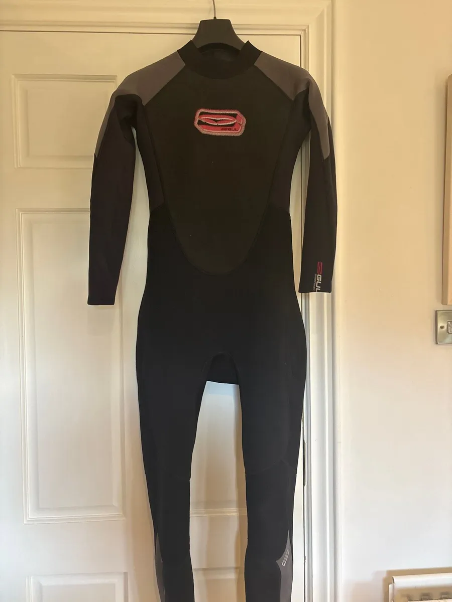 Men Gul Wetsuit - Image 1