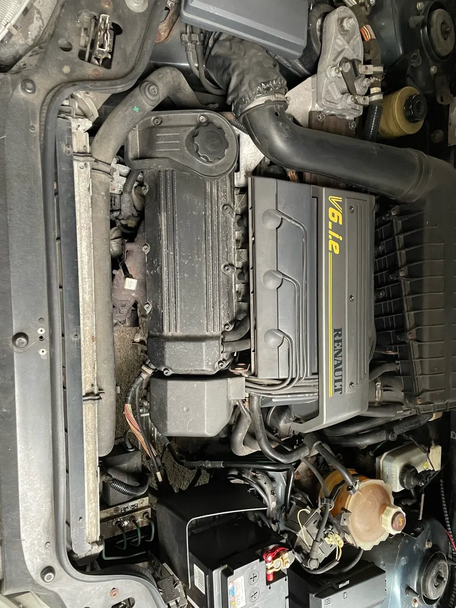 Renault Safrane 3.0 V6 Left hand drive - Image 4
