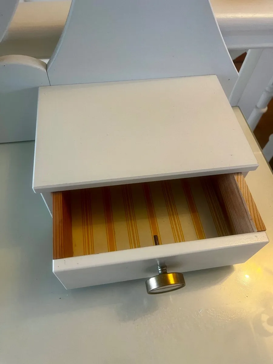 Dressing Table - Image 4