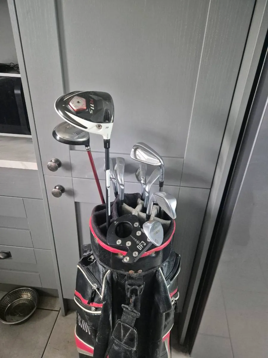 Complete Golf Set - Image 1