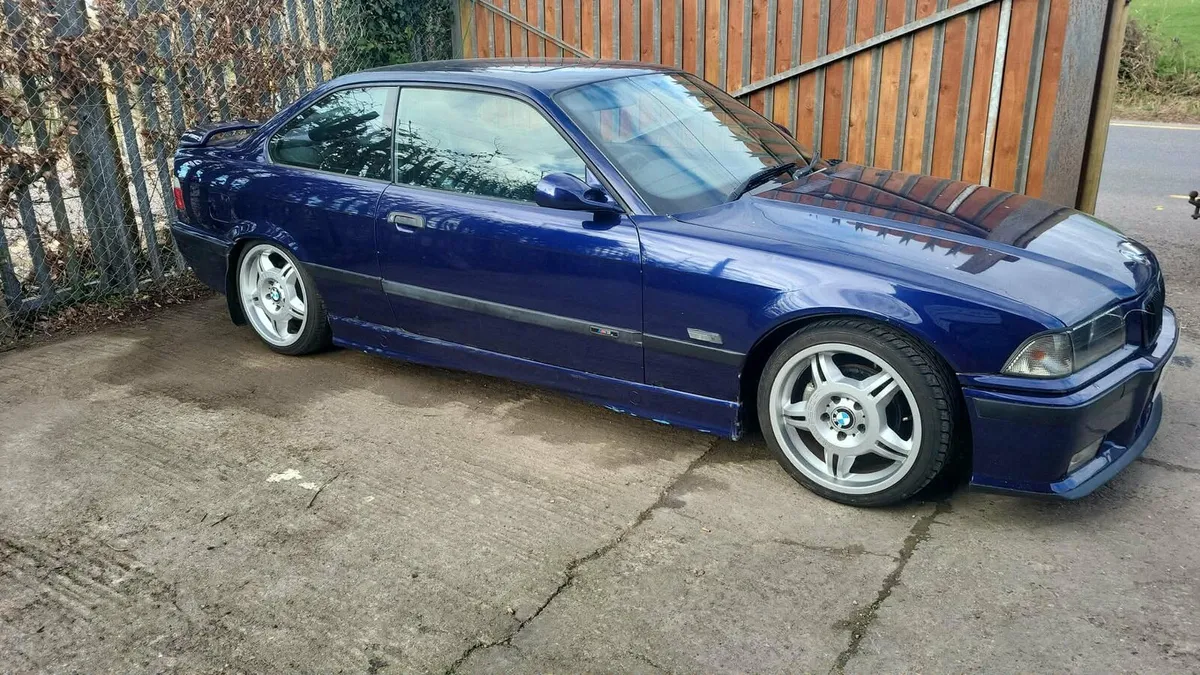 BMW 3-Series 1994 - Image 4