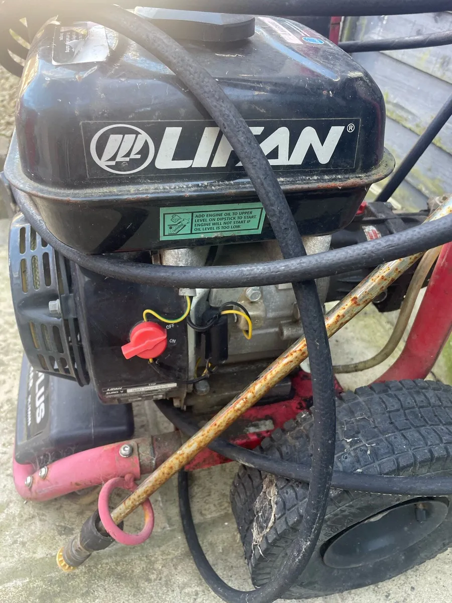 Petrol power washer - Image 3