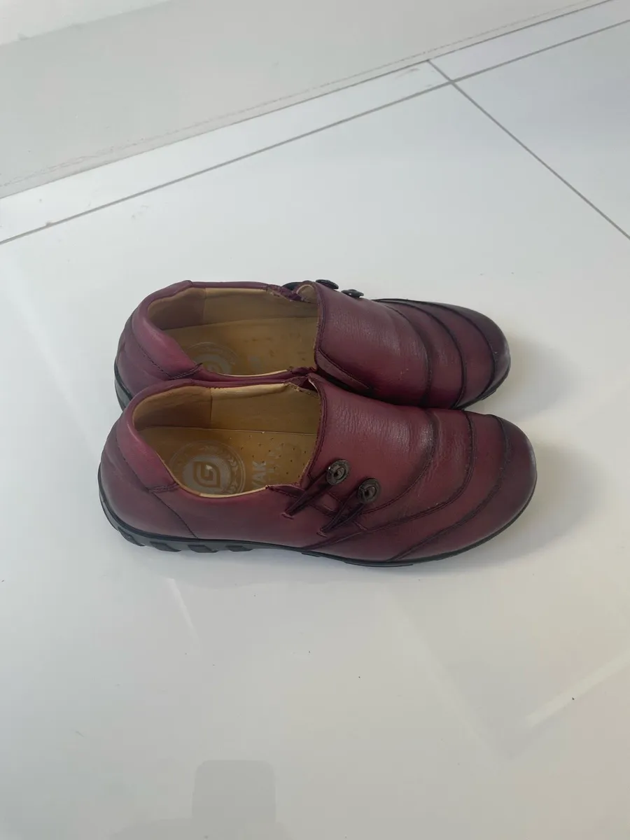 Shoes - Image 3