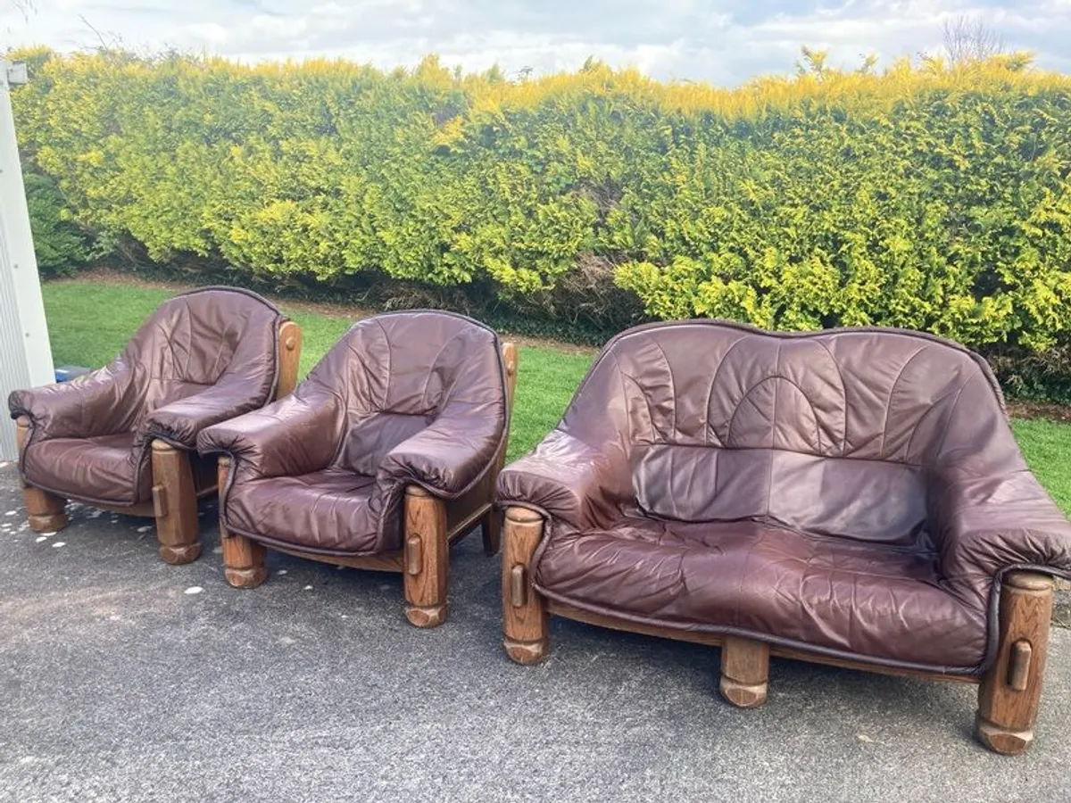 solid oak, genuine leather 2 seater & 2 armchairs - Image 1