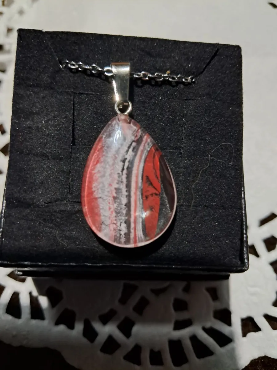 Jewellery - Image 1