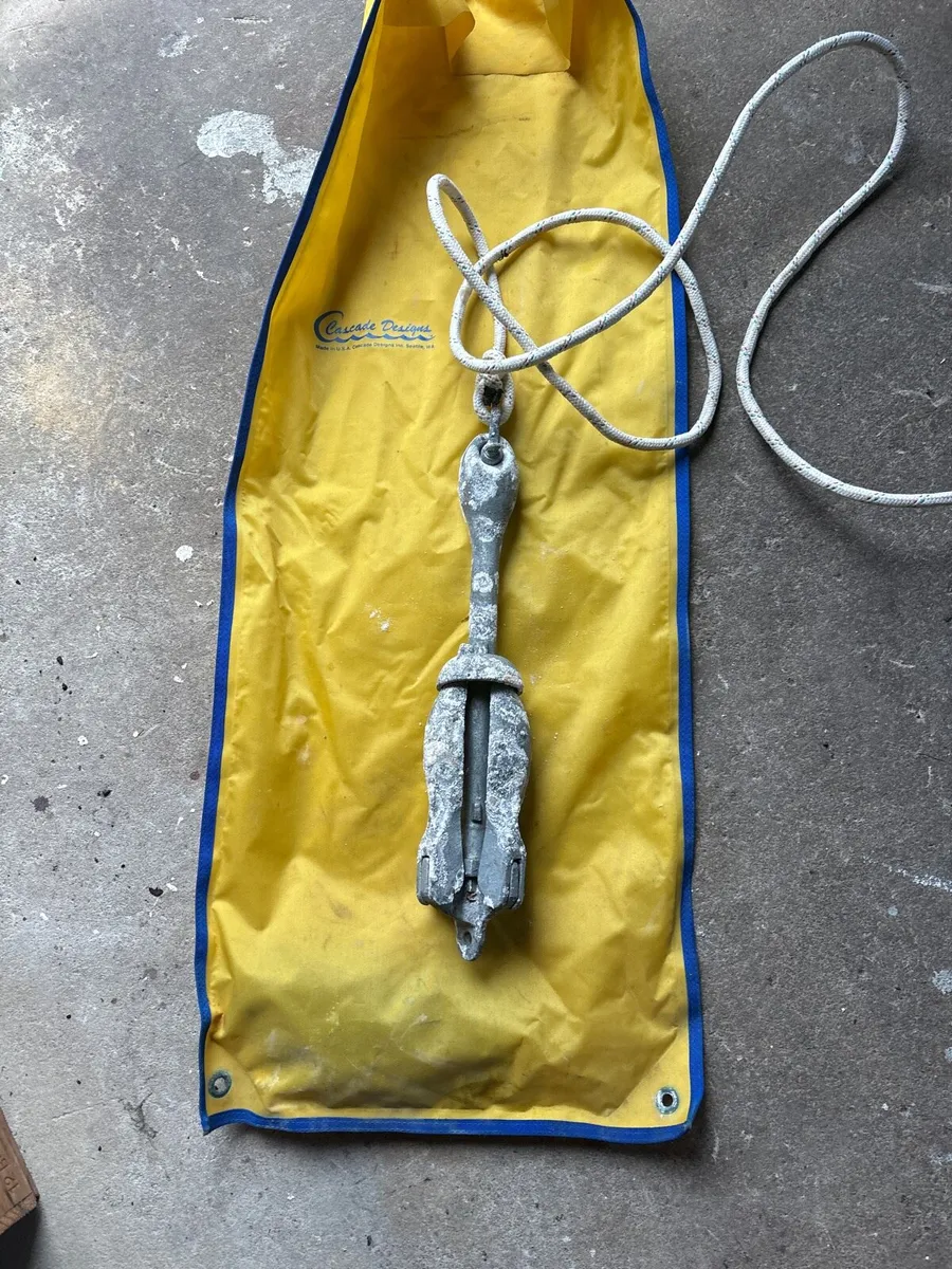Sailing equipment - Image 4