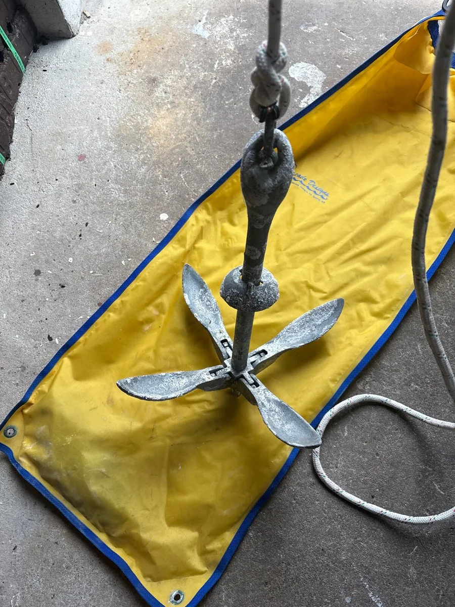 Sailing equipment - Image 3