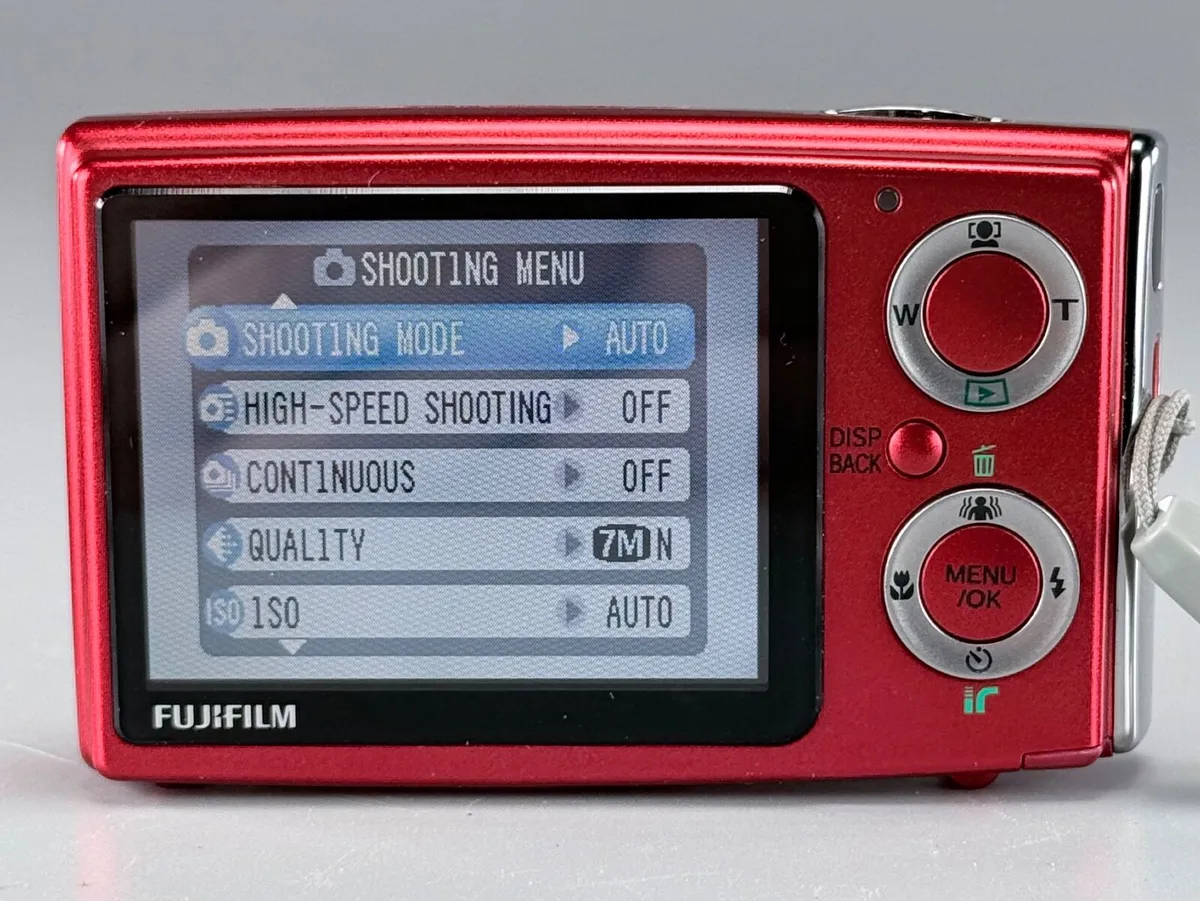Fuji FinePix Z10 FD Red 7MP 3x Zoom  Digital Camer - Image 4