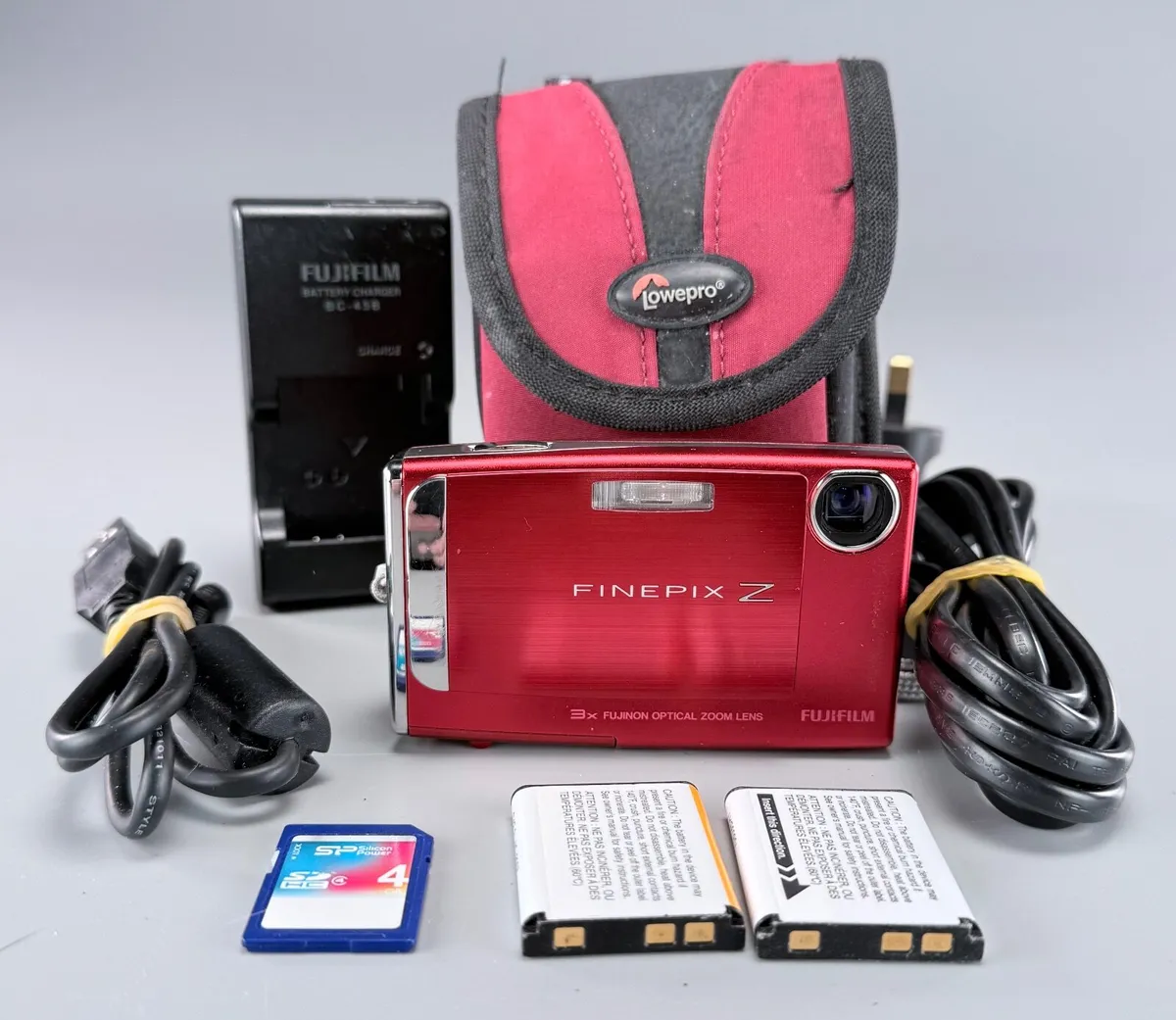 Fuji FinePix Z10 FD Red 7MP 3x Zoom  Digital Camer - Image 1