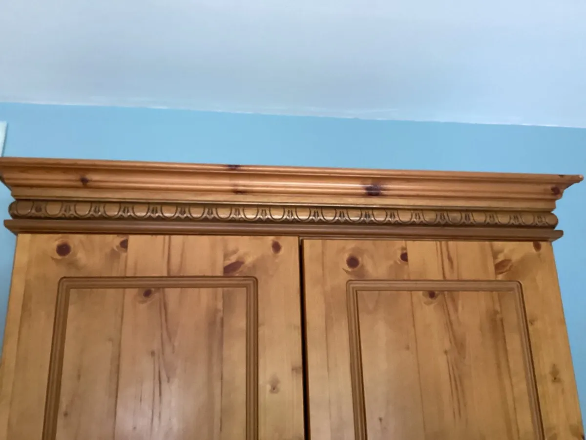 MDF pine veneered wardrobe - Image 3