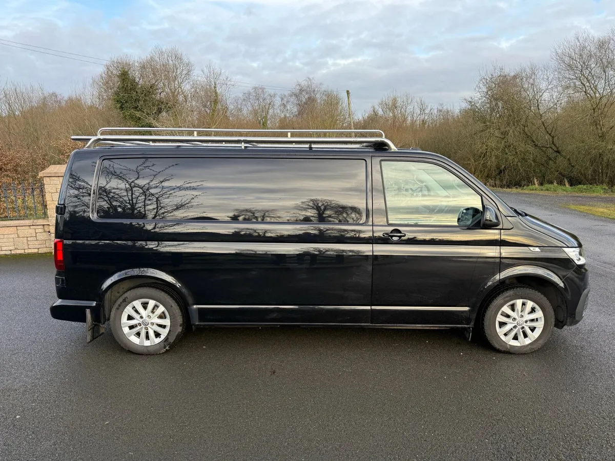 Volkswagen Transporter 2.0dti 150 Automatic - Image 2
