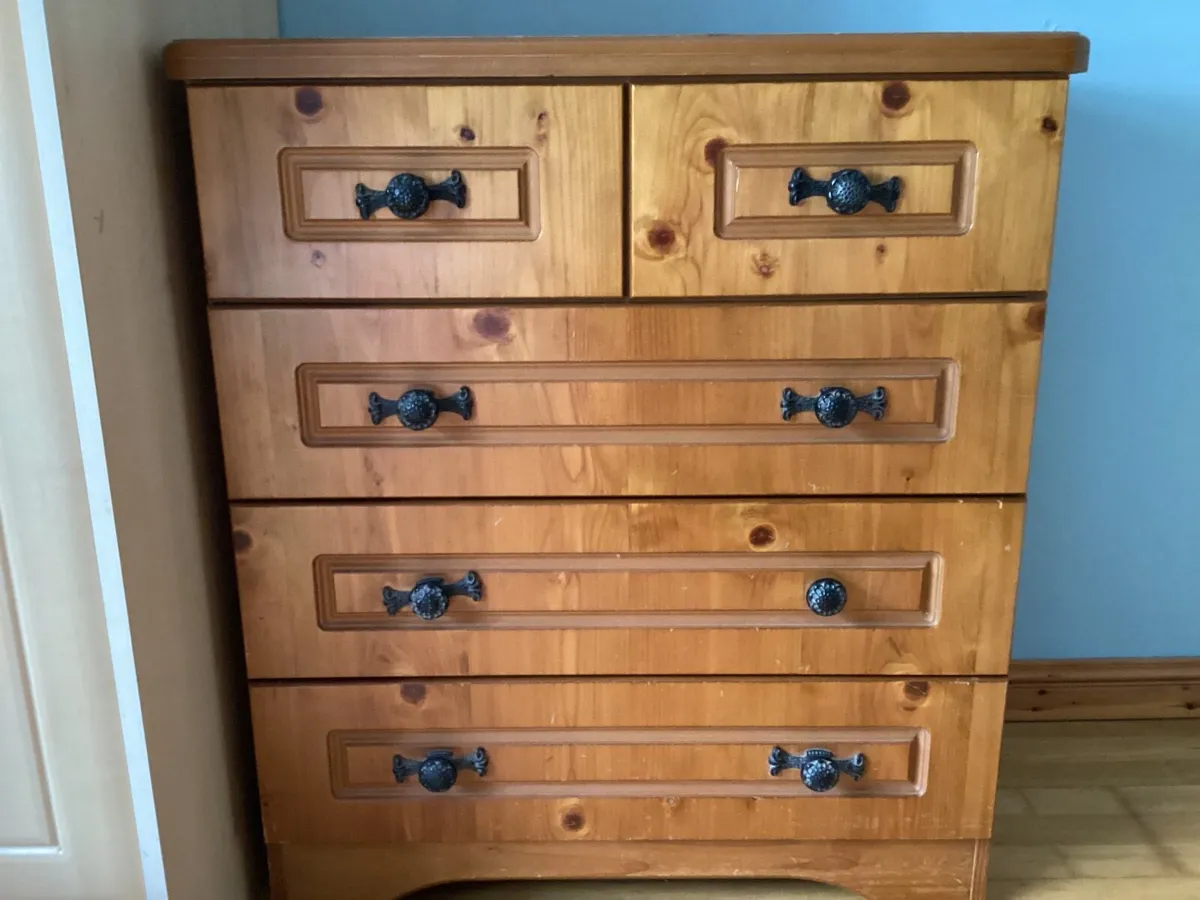 MDF pine veneered wardrobe and chest of drawers - Image 3