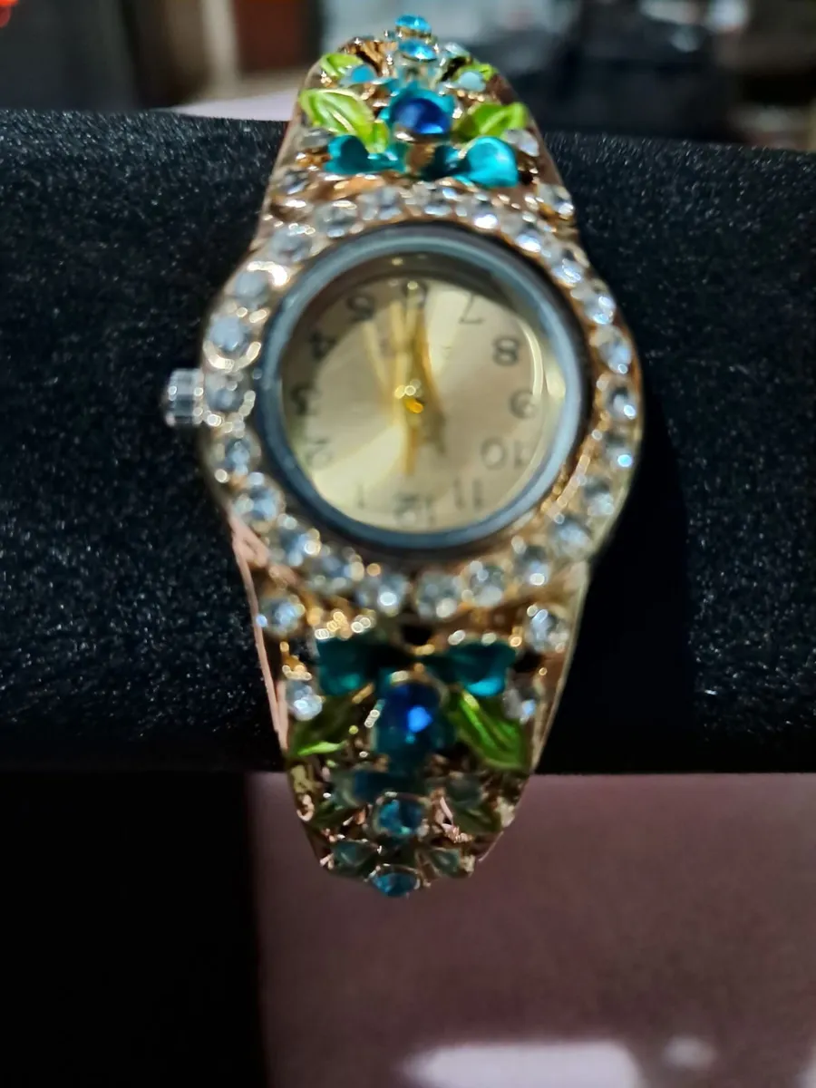 Jewellery - Image 2