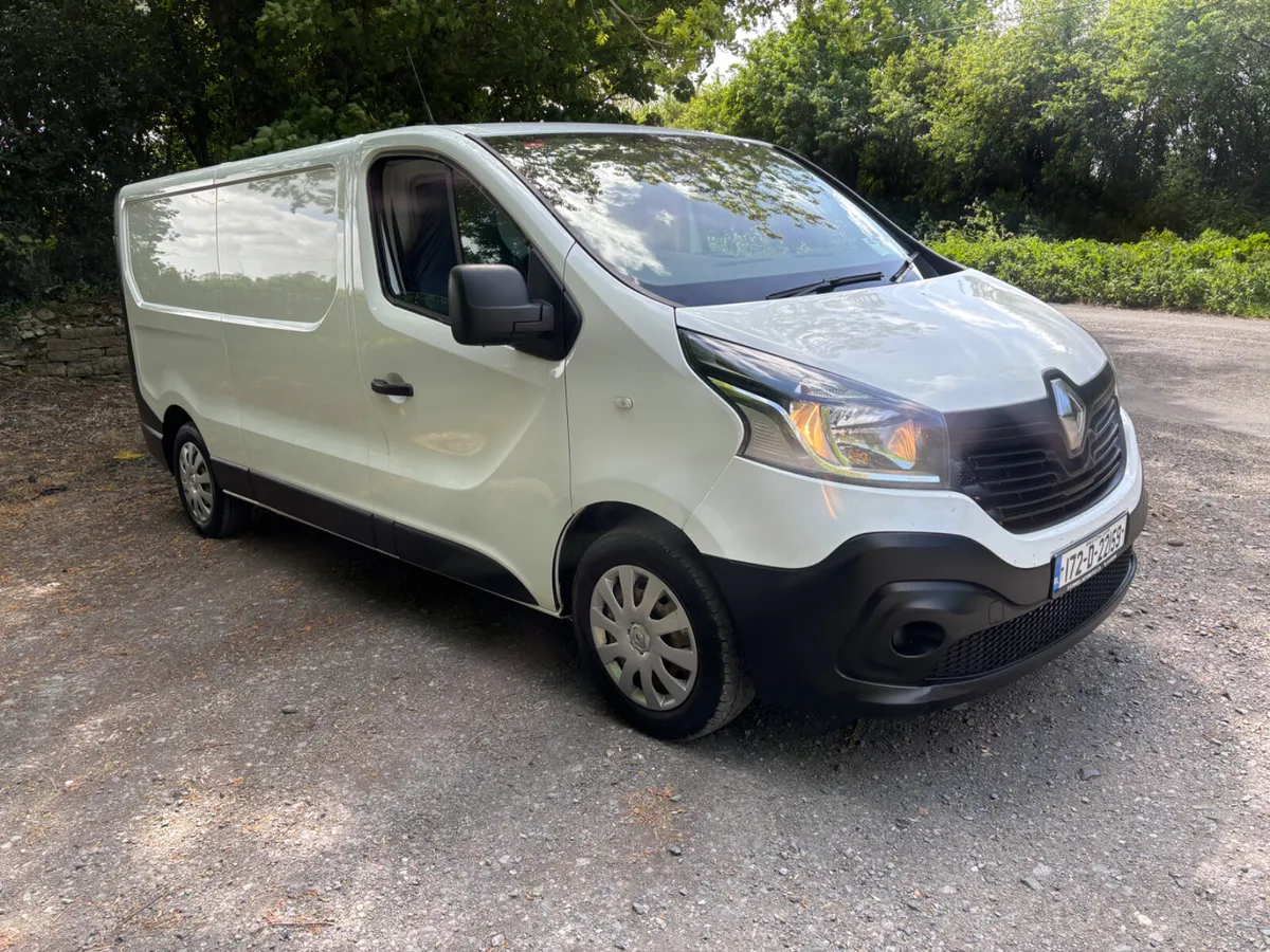 Renault Trafic 2017 - Image 1