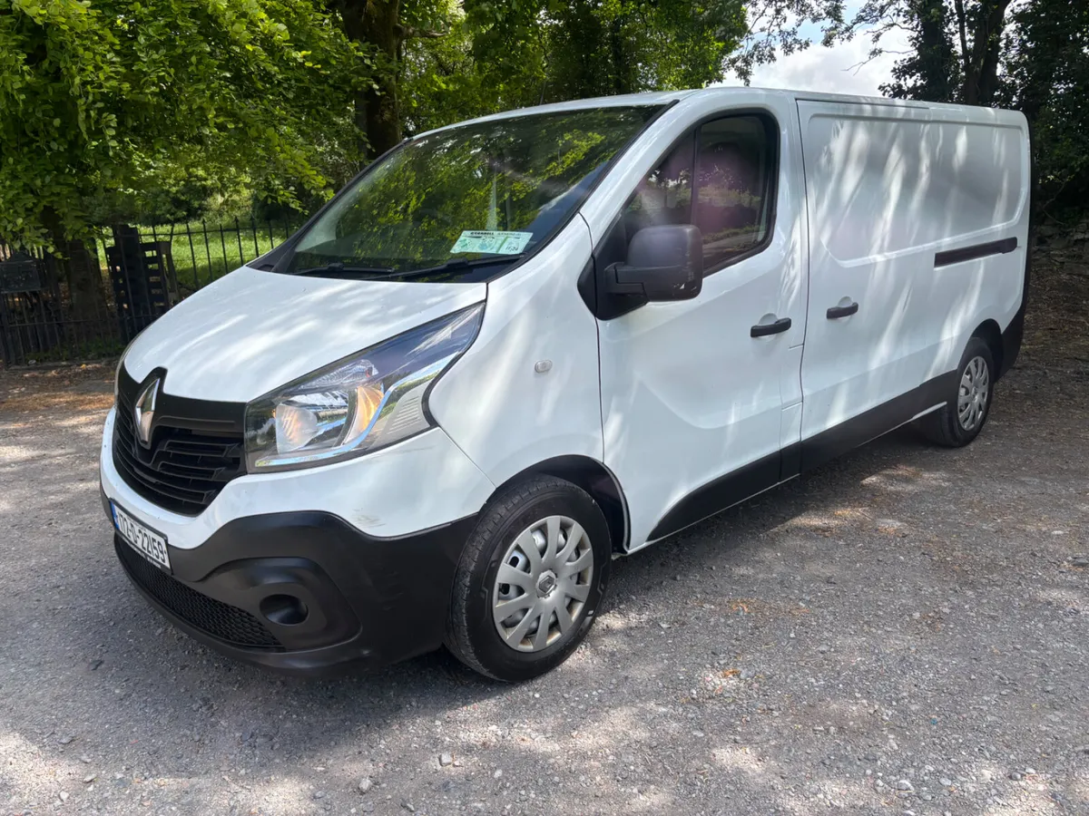 Renault Trafic 2017 - Image 3