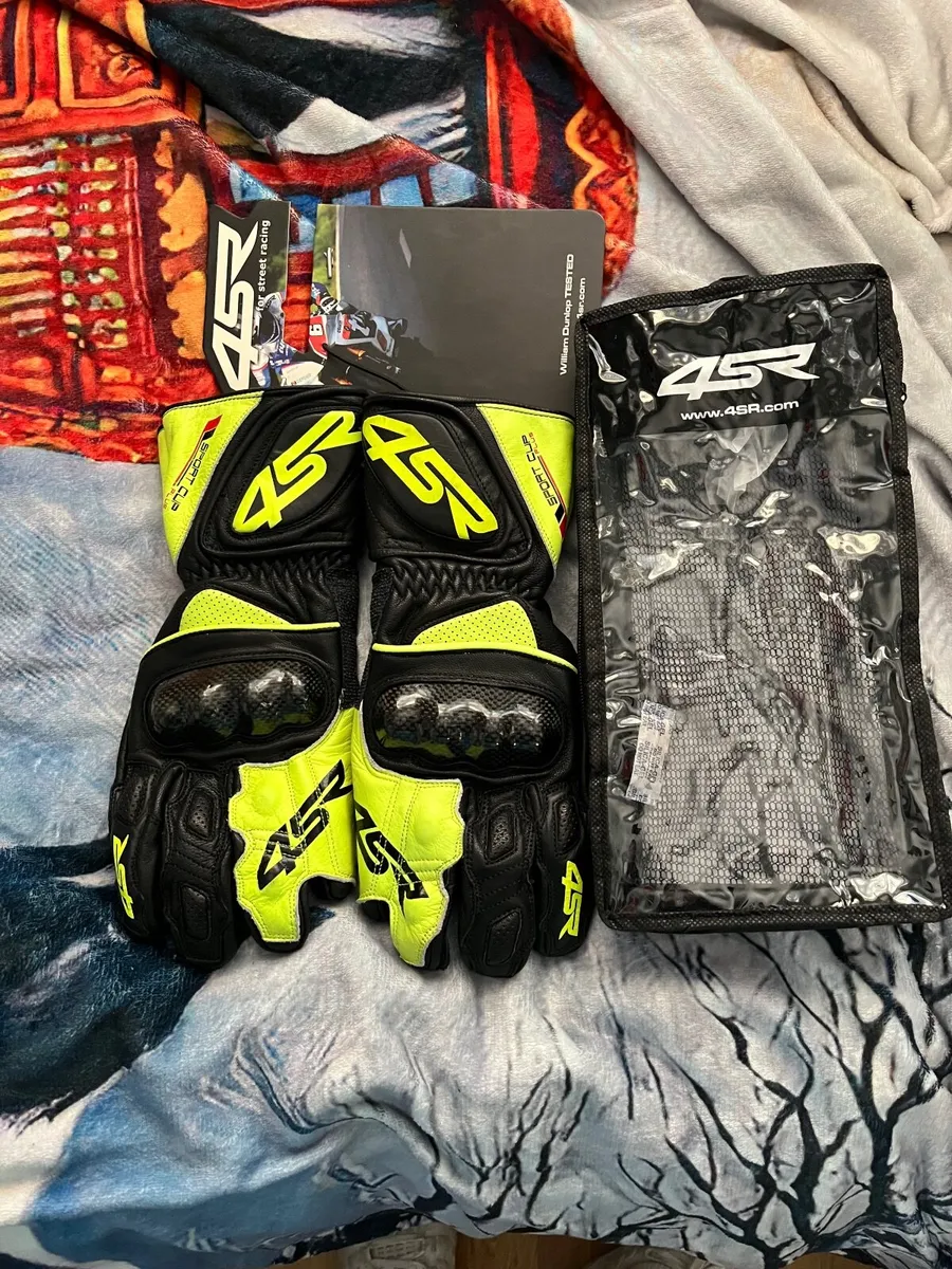Brand new motorbike gloves - Image 3