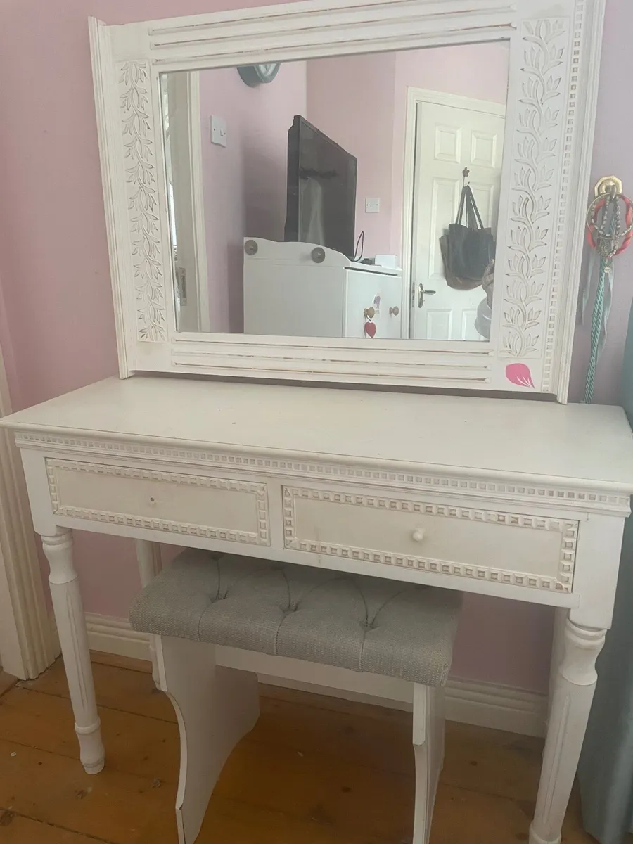 Furniture for sale - Image 1