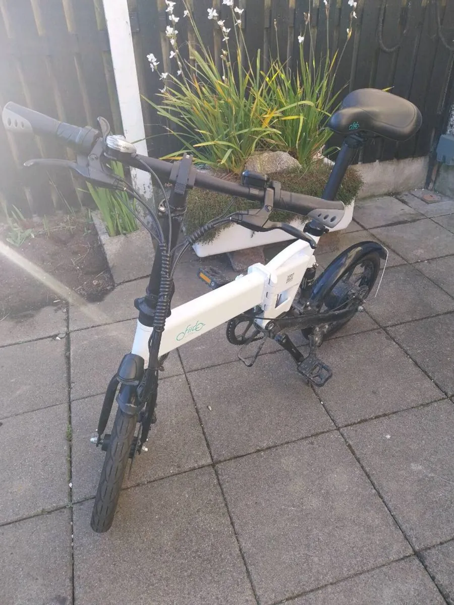 Fiido D2 folding electric bike - Image 4