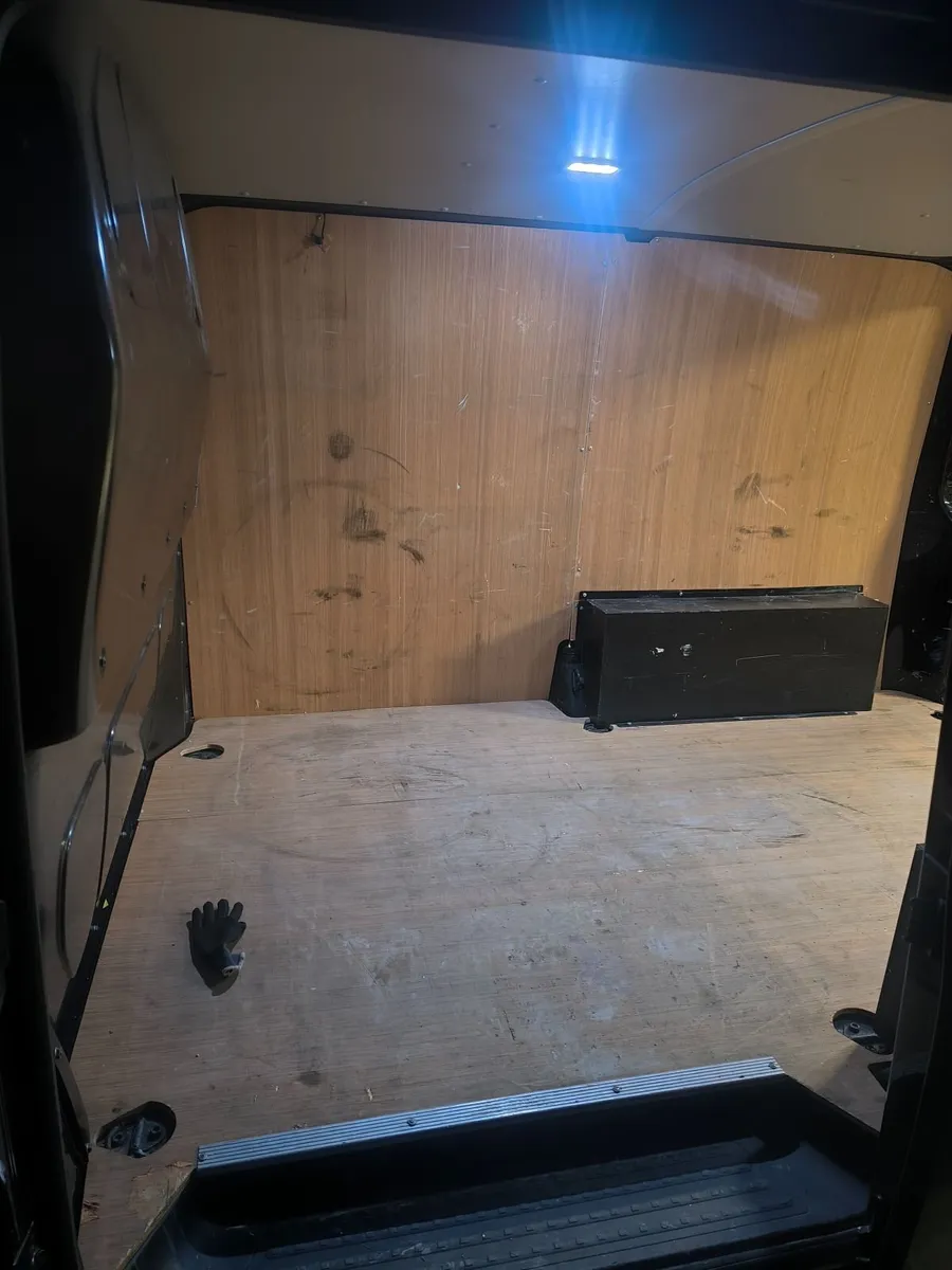 VW transporter T6.1'& T5  SWB parts - Image 4