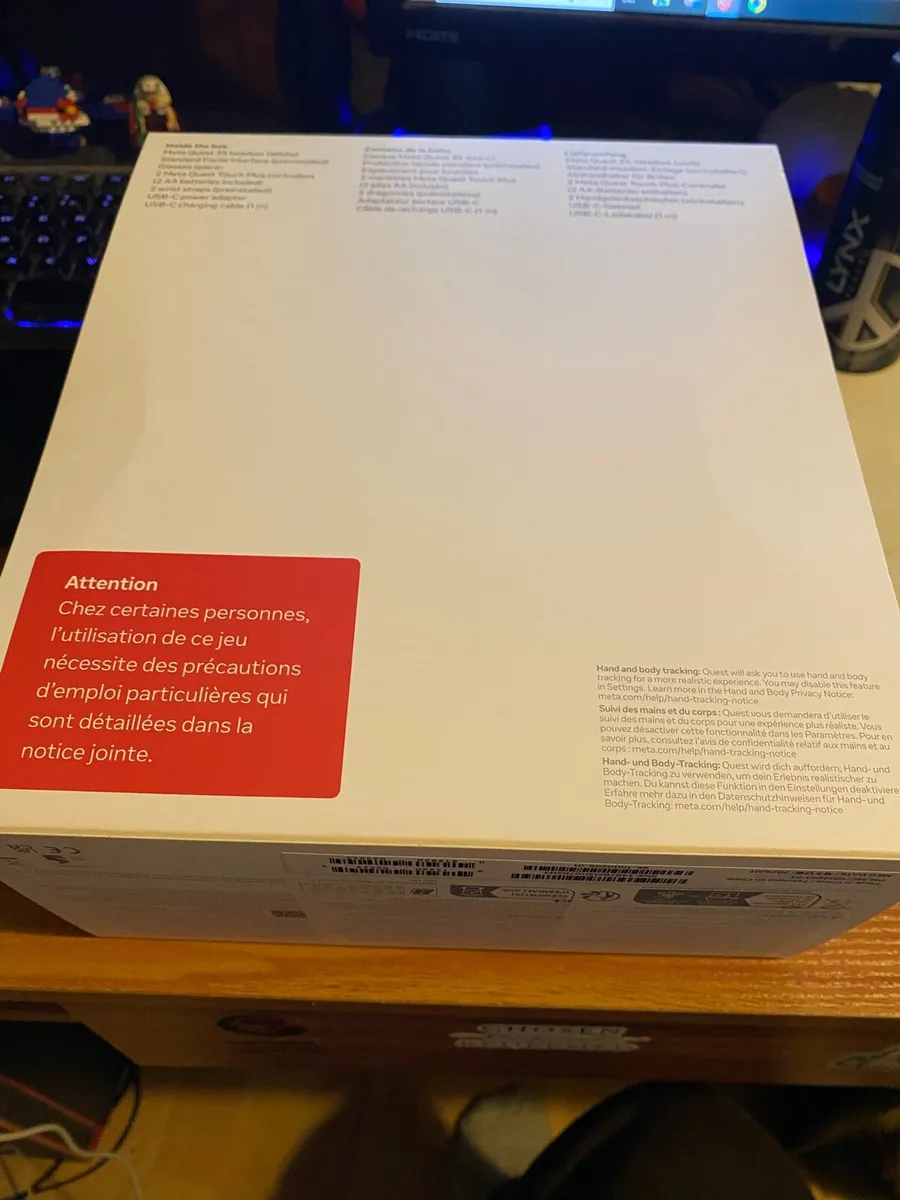 Meta Quest 3S Boxed with Extra Battery Headset - Image 2
