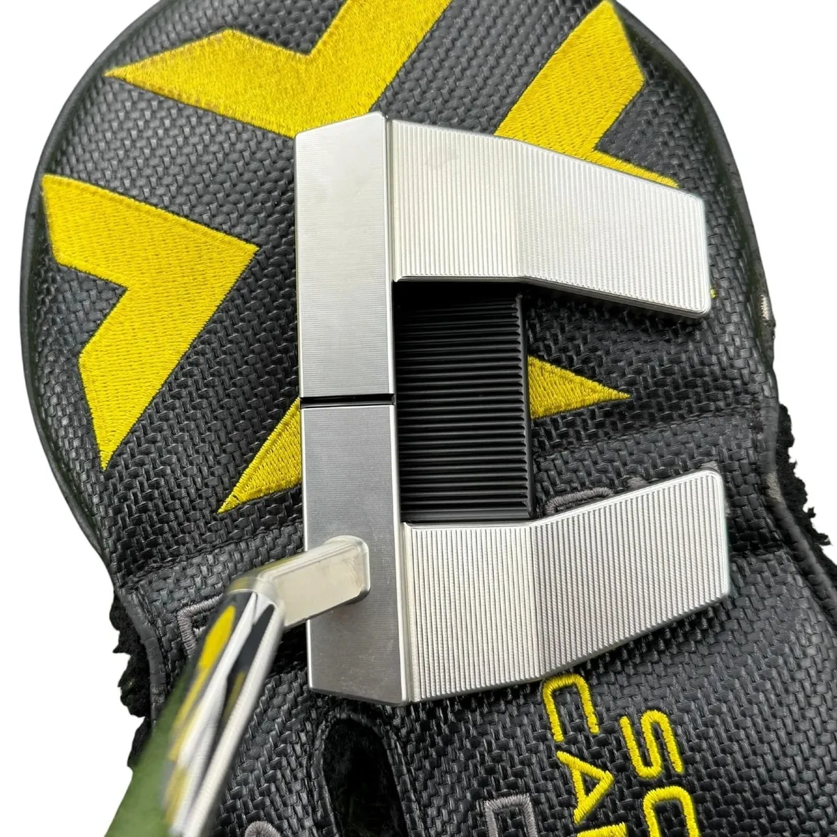 Scotty Cameron Phantom X 5.5 2022 Putter / 33" - Image 4