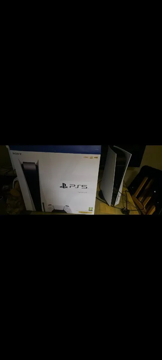 PS5 Disc Version - Image 1