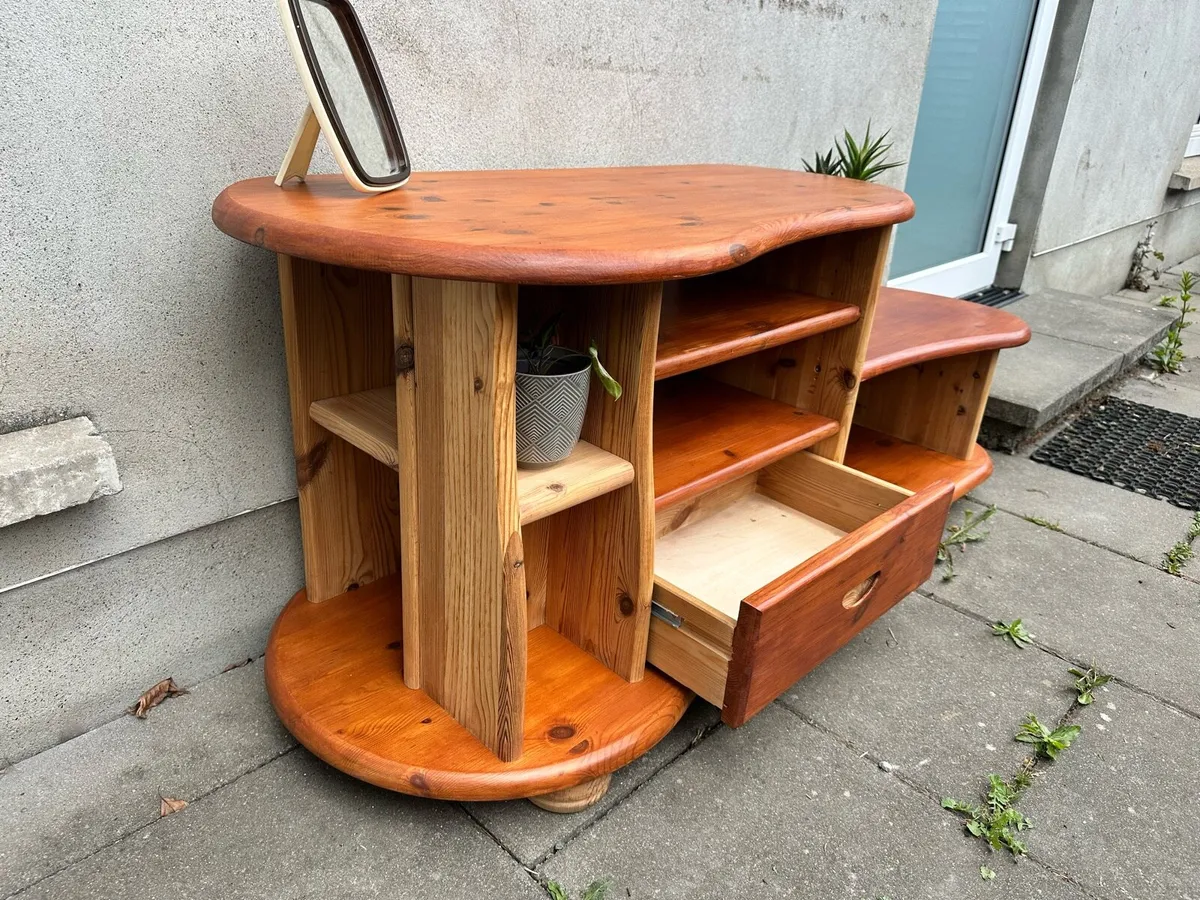 Solid Pine Curved TV Stand / Media Console - Image 4