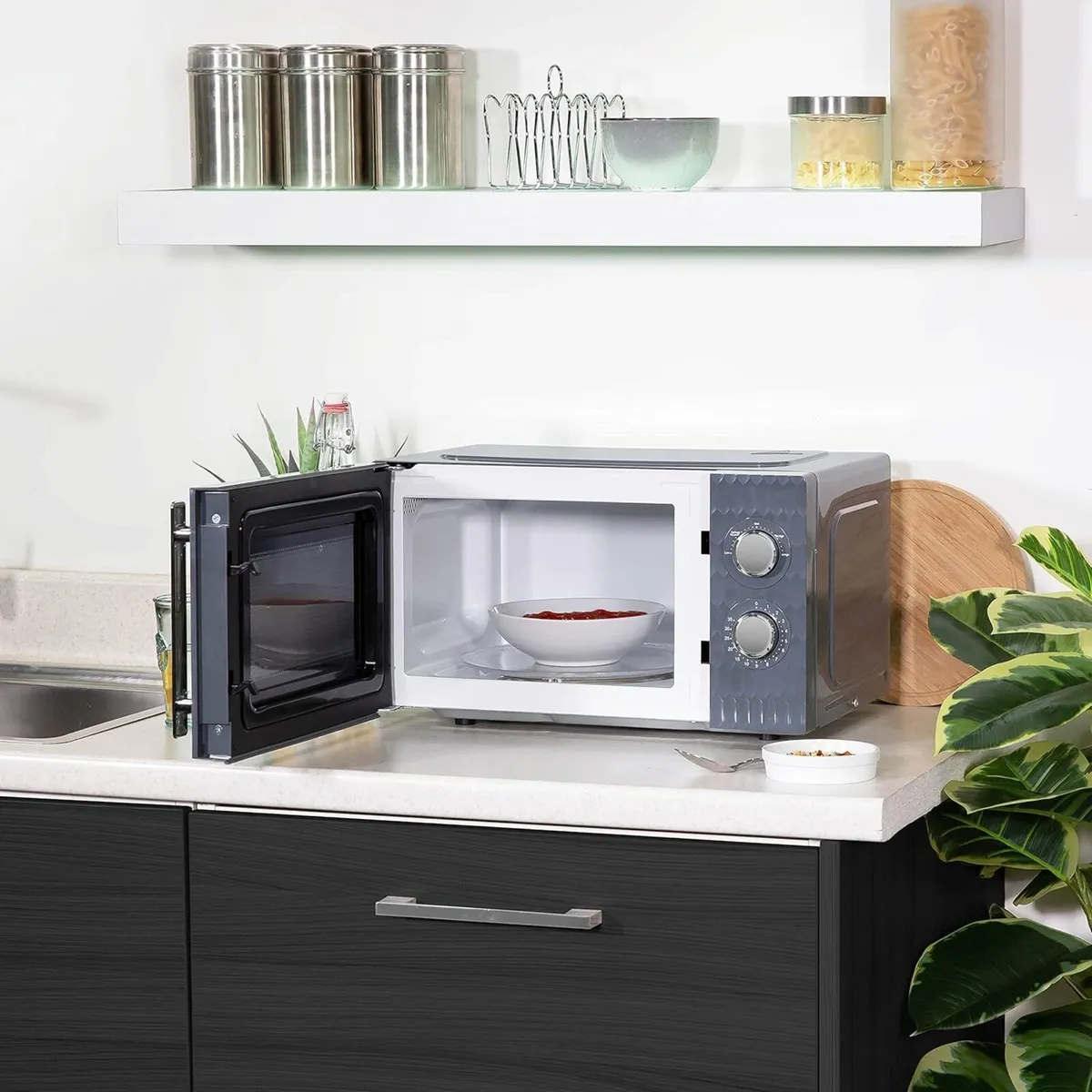 Honeycomb RHMM715G 700W Solo Manual Microwave - Image 4