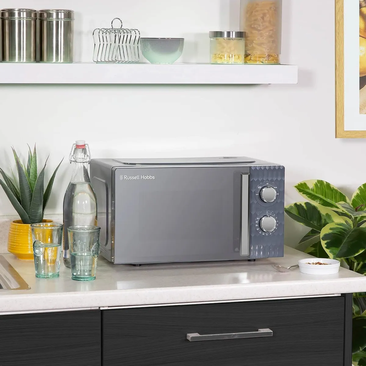 Honeycomb RHMM715G 700W Solo Manual Microwave - Image 2