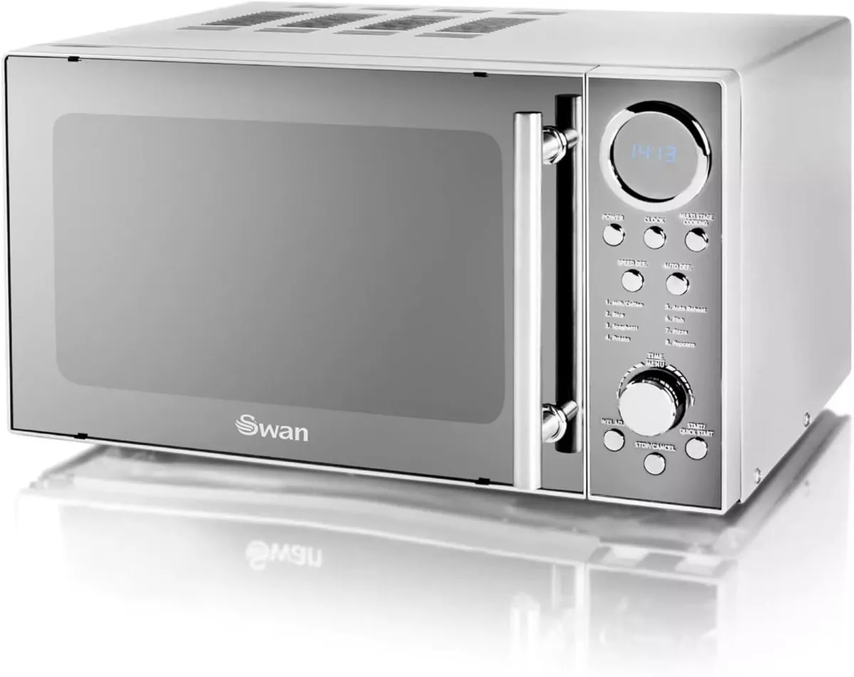 Digital Solo Microwave with 10 Power Levels 800 - Image 1
