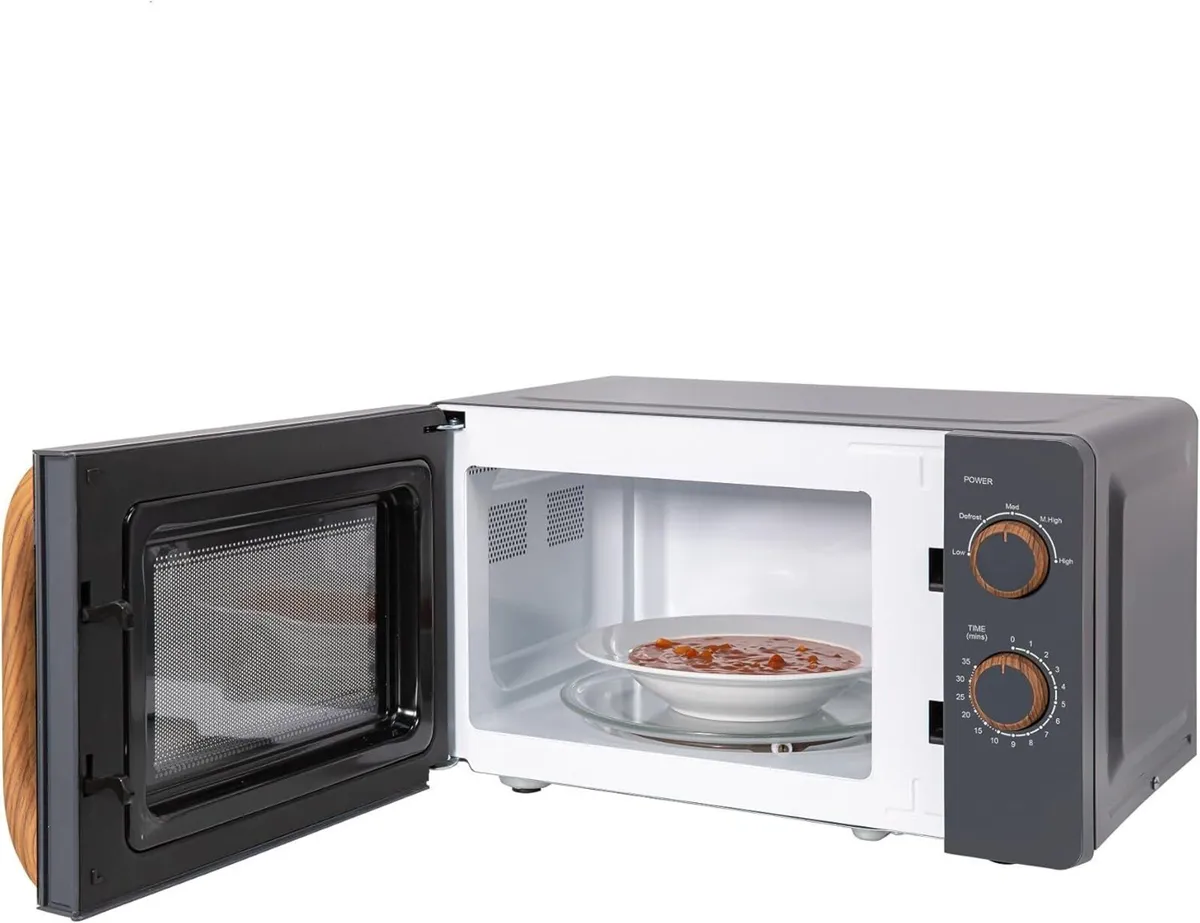 RHMM713G Compact 700W Manual Microwave 17L 5 - Image 4