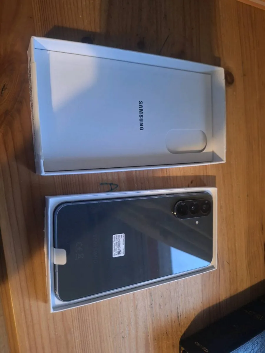Samsung A56 5g - Image 3