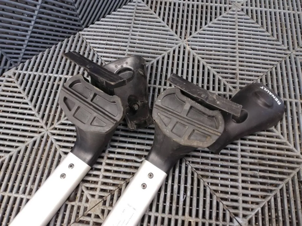 Genuine Renault Arkana Roof Bars fits 2022 - 2025 - Image 2
