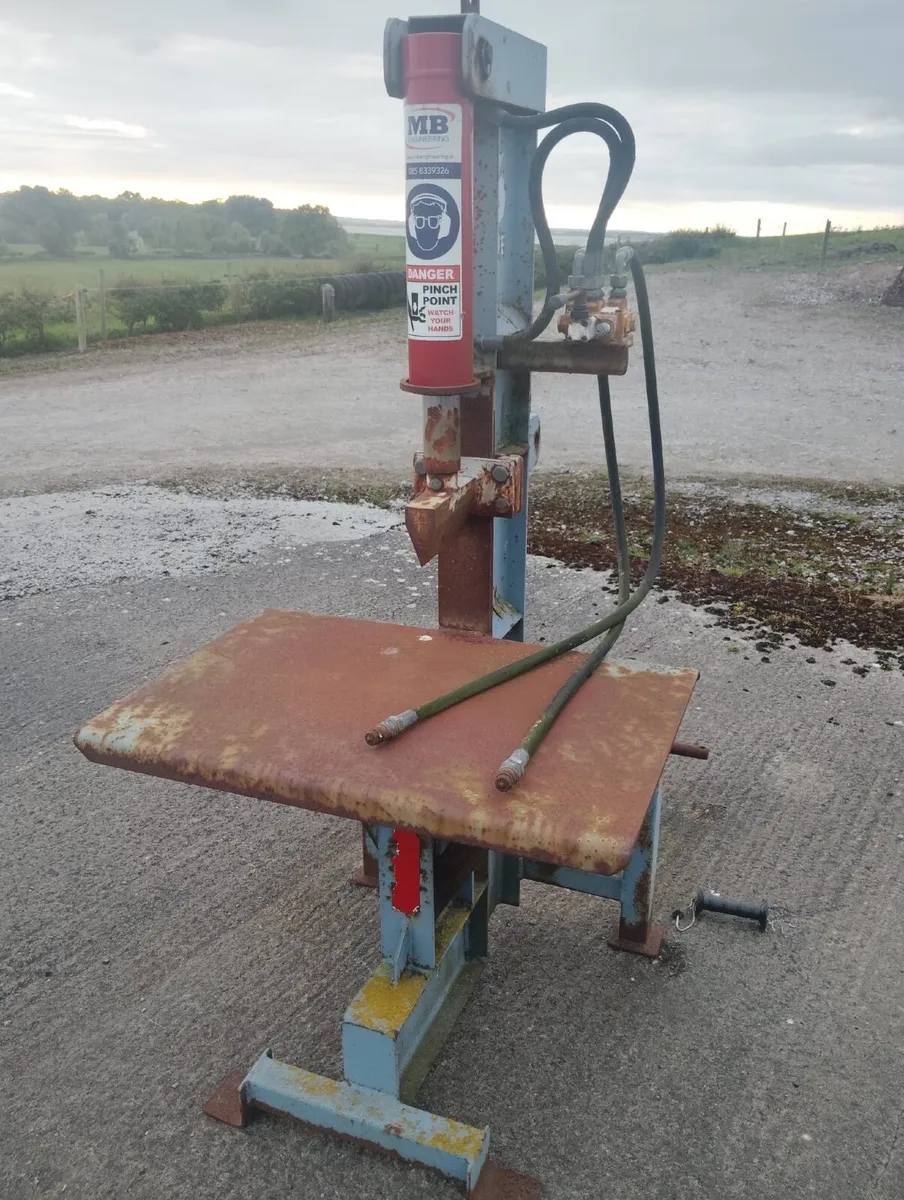 Log Splitter - Image 1