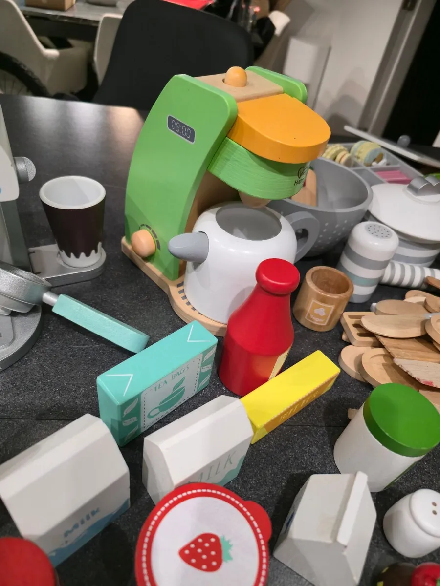wooden toys - Image 1