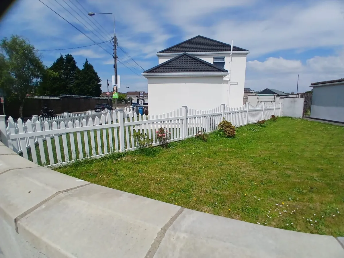 Picket fencing - Image 2