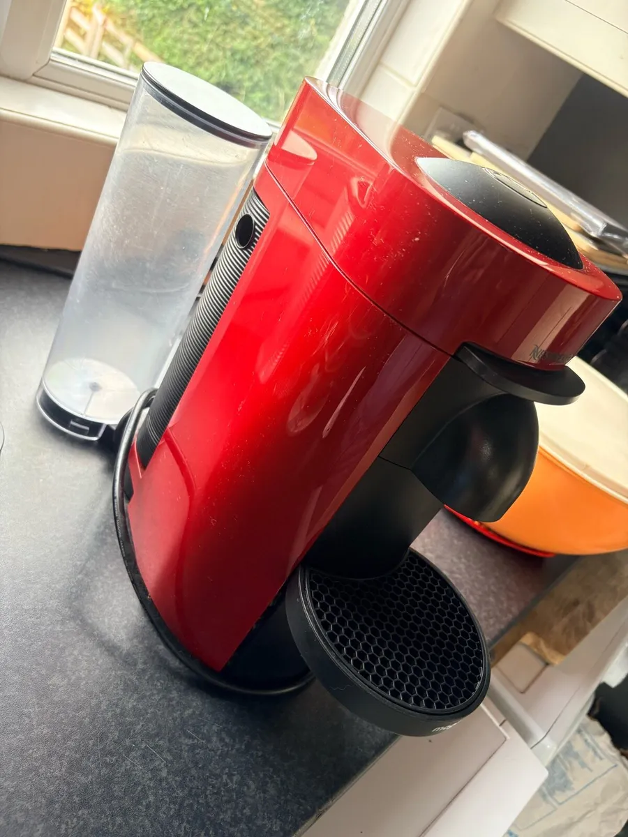 Nespresso vertuo coffee machine - Image 3