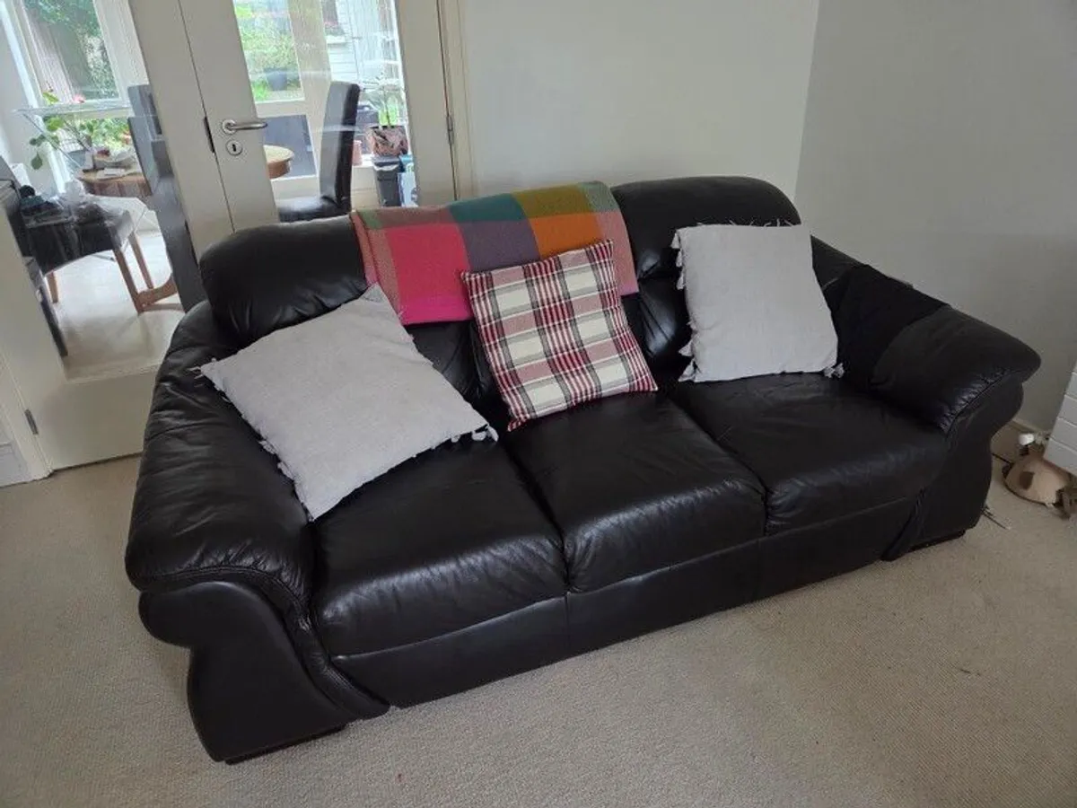Set of 2 black leather couches for sale - Image 1