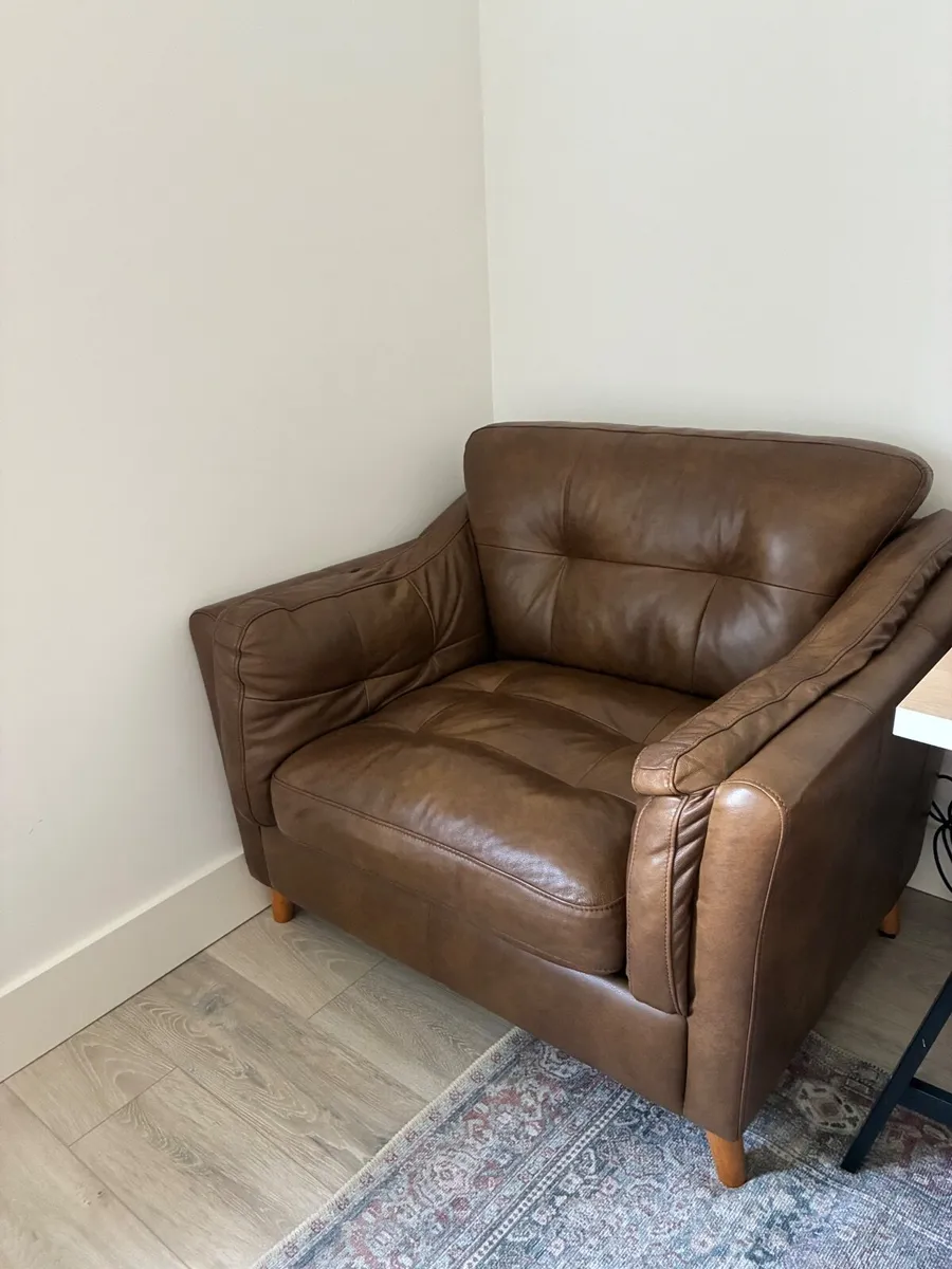 Armchair - Image 3