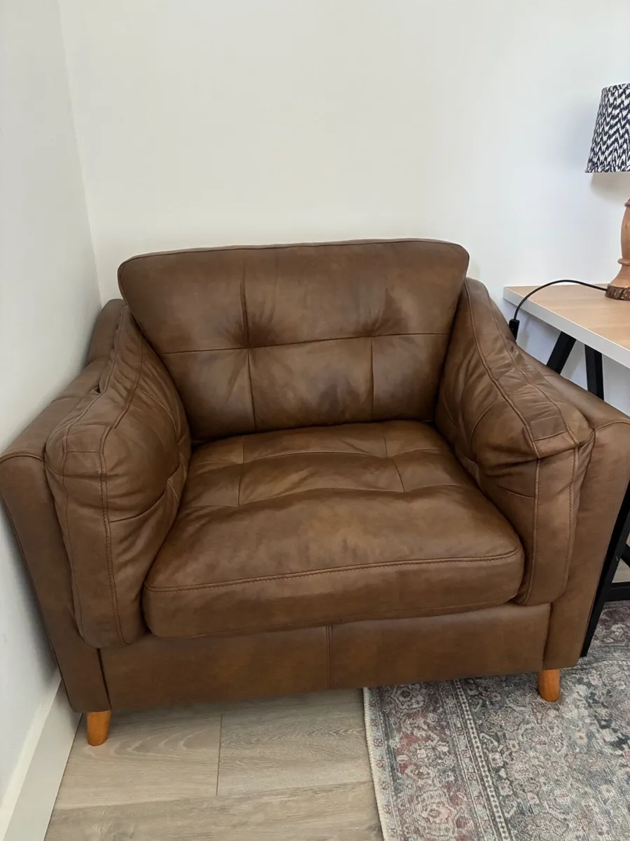 Armchair - Image 4