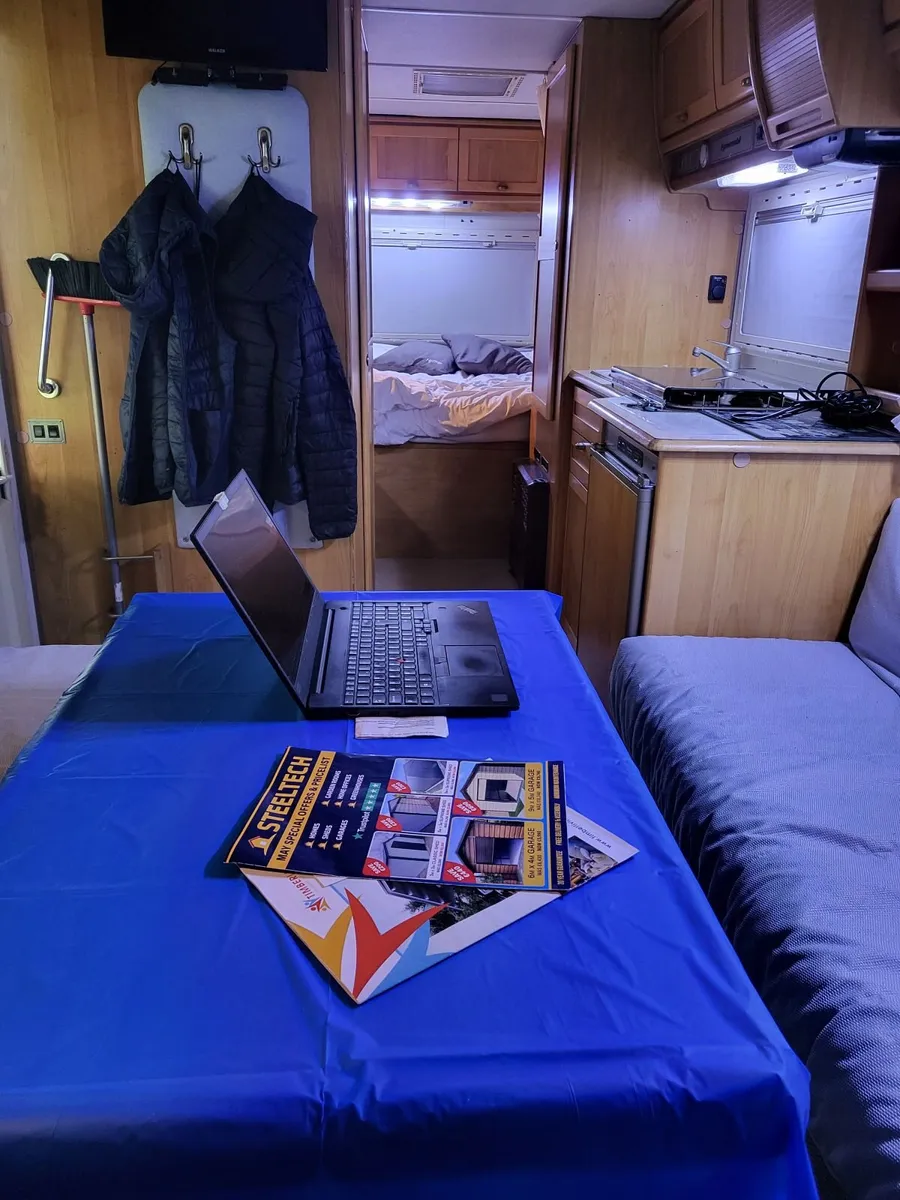 Hymer 694B Campervan 1994 - Image 4