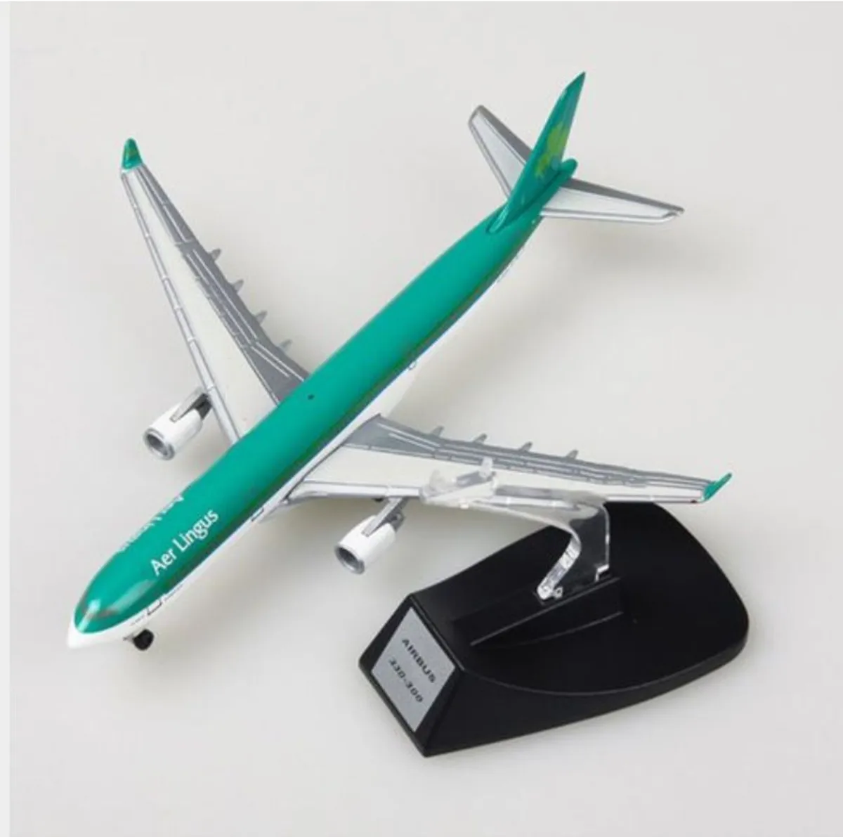 1:450 Aer Lingus Airbus A330-300  Model, Die Cast - Image 2
