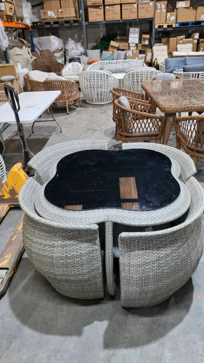 Garden furniture set brand new - Image 1