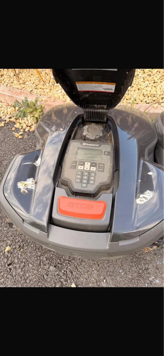 Husqvarna robot lawnmowers - Image 2